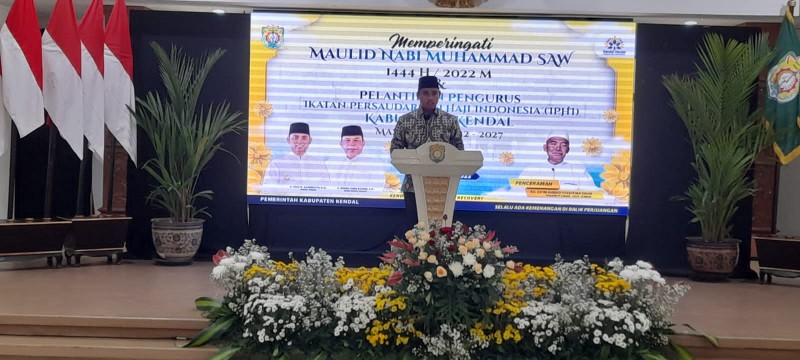 Bupati Kendal Hadiri Maulid Nabi dan Pelantikan IPHI Kendal