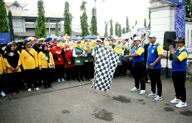 Jalan Sehat dan Bazar UMKM Jadi Puncak Peringatan HKN ke-58 di Kendal