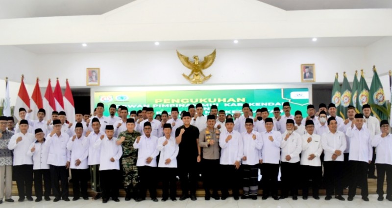 Hadiri Pelantikan MUI Kendal, Bupati Dico Akan Terus Berkolaborasi