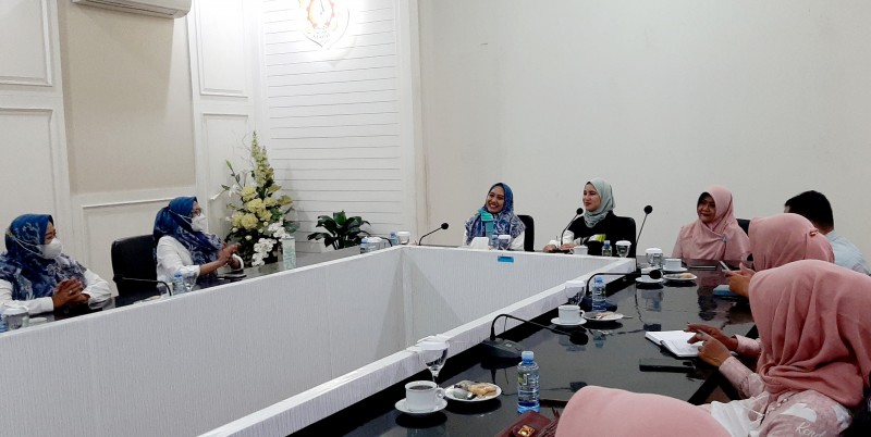 TP PKK Kendal Terima Kunjungan Studi Tiru TP PKK Sidoarjo