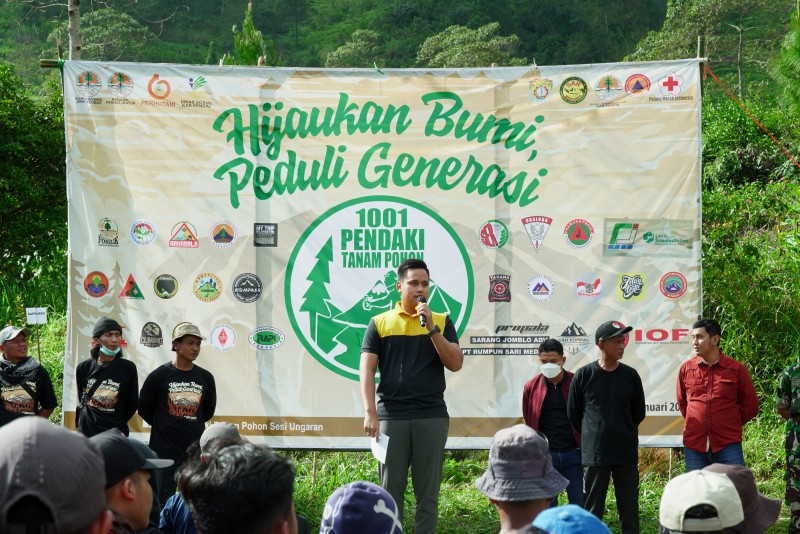 Bupati Semarakan Gerakan Tanam 1001 Tanam Pohon Bersama Pendaki