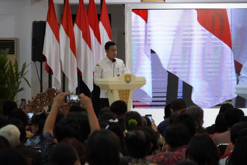 Bupati Kendal Hadiri Acara Perayaan Natal Bersama dan Pelantikan BKGK2