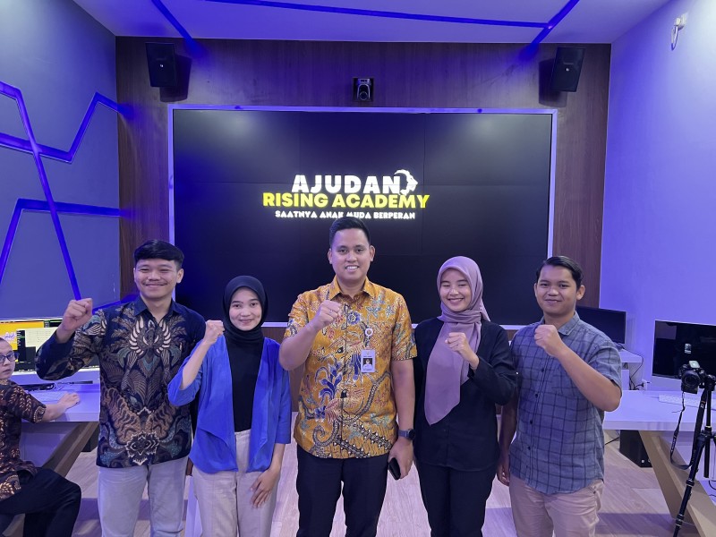 4 Mahasiswa Kendal Terpilih Sebagai Ajudan Rising Academy Bupati Kendal