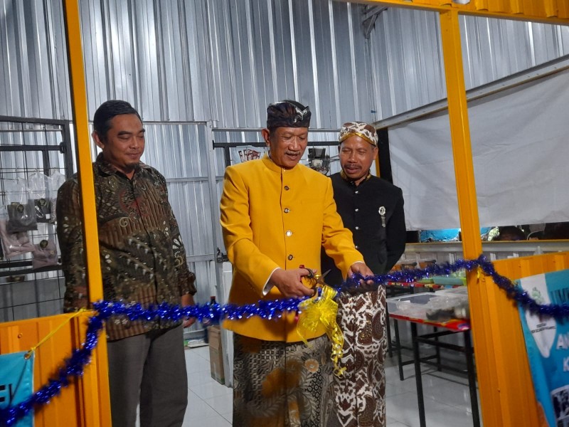 Hari Jadi Ke 21 Kecamatan Ngampel Mengadakan Pertunjukan Seni Budaya Wayang