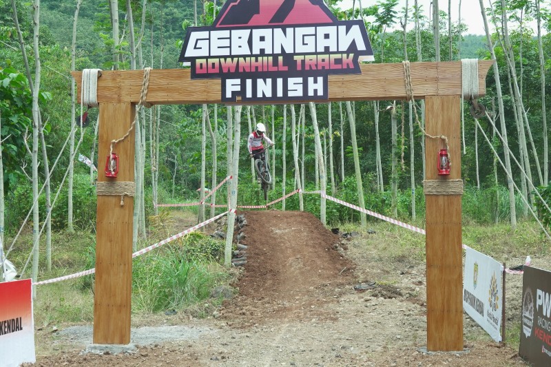 ISSI Kendal Resmikan Jalur Baru Downhill Gebangan