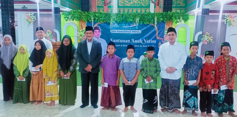 Sekda Kendal Hadiri Acara Santunan Anak Yatim yang Dilaksanakan SGN