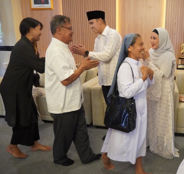 Bupati Kendal Rayakan Hari Kemenangan bersama Masyarakat