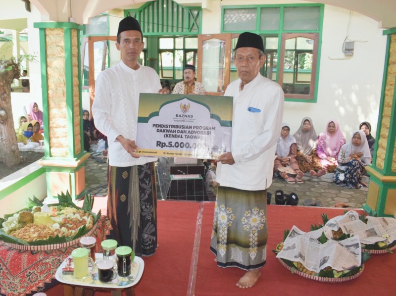Kabag Kesra Hadiri Acara Haul Mbah Wali Gembyang