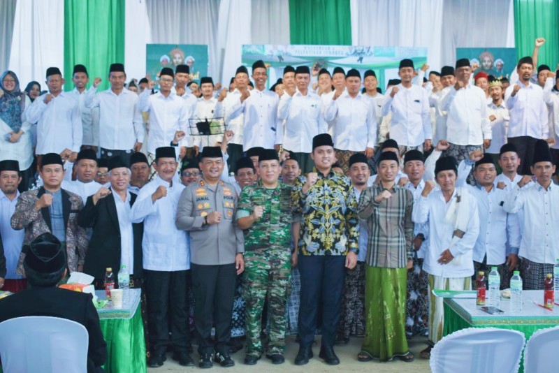 Hadiri Pelantikan Pengurus Lembaga PCNU, Bupati Dico Akan Terus Bersinergi