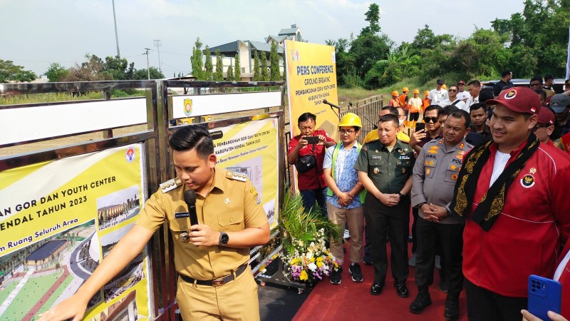 Kemenpora Apresiasi Kendal dengan Pembangunan GOR dan Youth Center