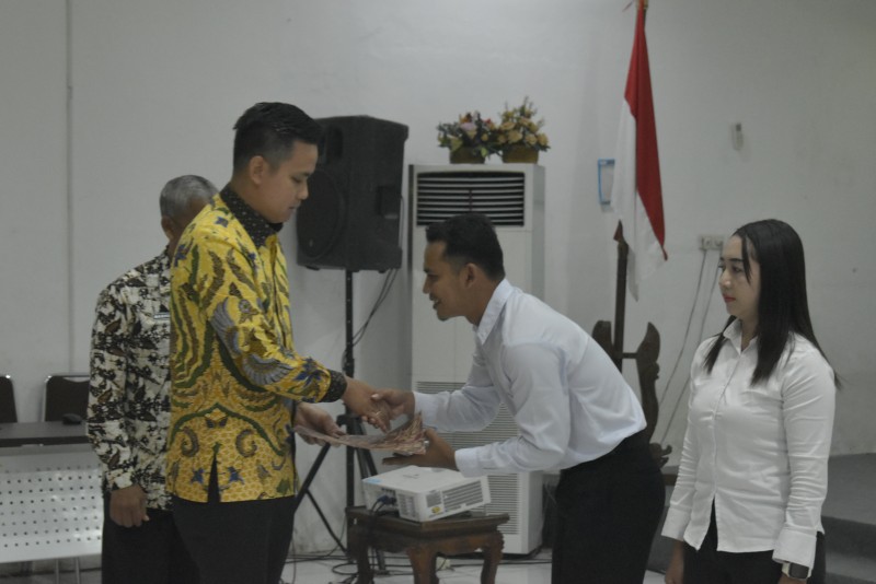 Bupati Kendal Serahkan SK PPPK kepada 46 Tenaga Teknis