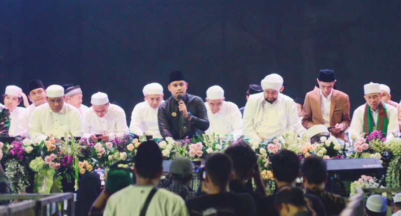 Pemkab Kendal Gelar Sholawat Bersama Habib Syech Bin Abdul Qodir Assegaf