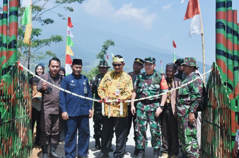 Dandim 0715 Kendal Tutup TMMD Sengkuyung Tahap II di Desa Kediten