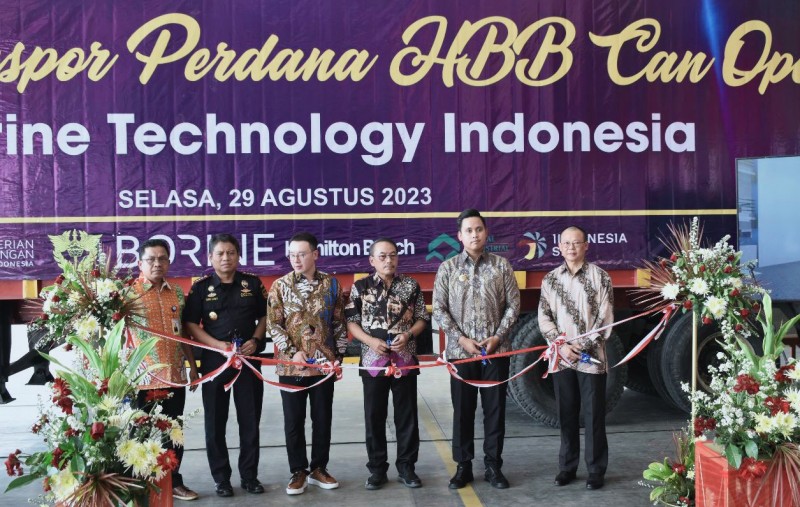 Bupati Kendal Hadiri Acara Ekspor Perdana PT. Borine ke Amerika Serikat