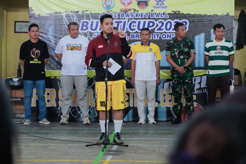 Bupati Kendal Buka Kejuaraan ASBL Basket Ball Bupati Cup Tahun 2023