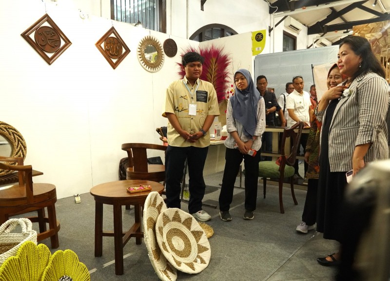 Politeknik Industri Furnitur dan Pengolahan Kayu Gelar FURNECRAFT EXPO 2023