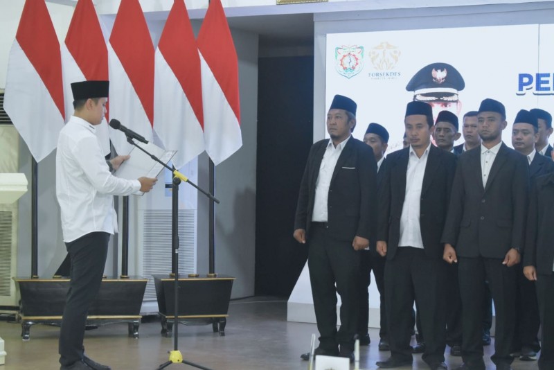 Bupati Kendal Melantik Pengurus Forsekdes Kendal Periode 2023-2028