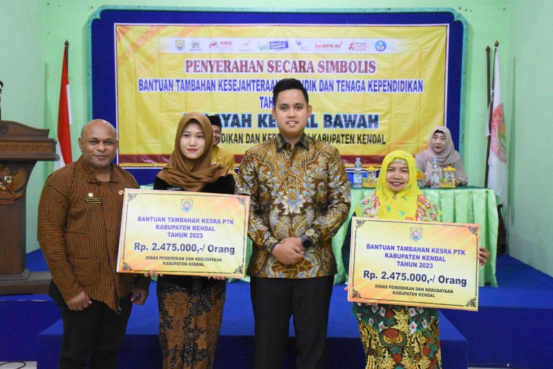 2.309 Tenaga Pendidik Mendapatkan Tambahan Kesejahteraan