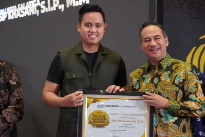 Bupati Kendal Dinobatkan Sebagai Satria Muda Inovatif