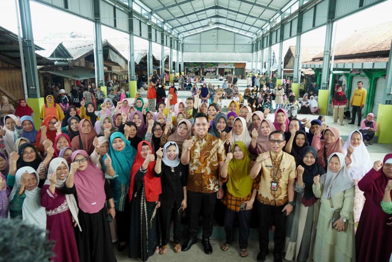 Pemerintah Kendal Resmikan Pembangunan Revitalisasi Los Pasar Sukorejo