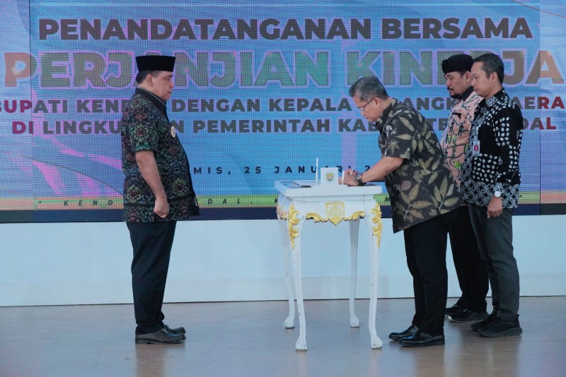Pemkab Kendal Melaksanakan Penandatanganan Perjanjian Kinerja Tahun 2024