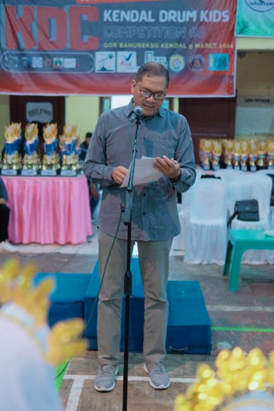Kabid Paud Disdikbud Kendal Membuka Kejuaraan Drum Band Tingkat Karesidenan