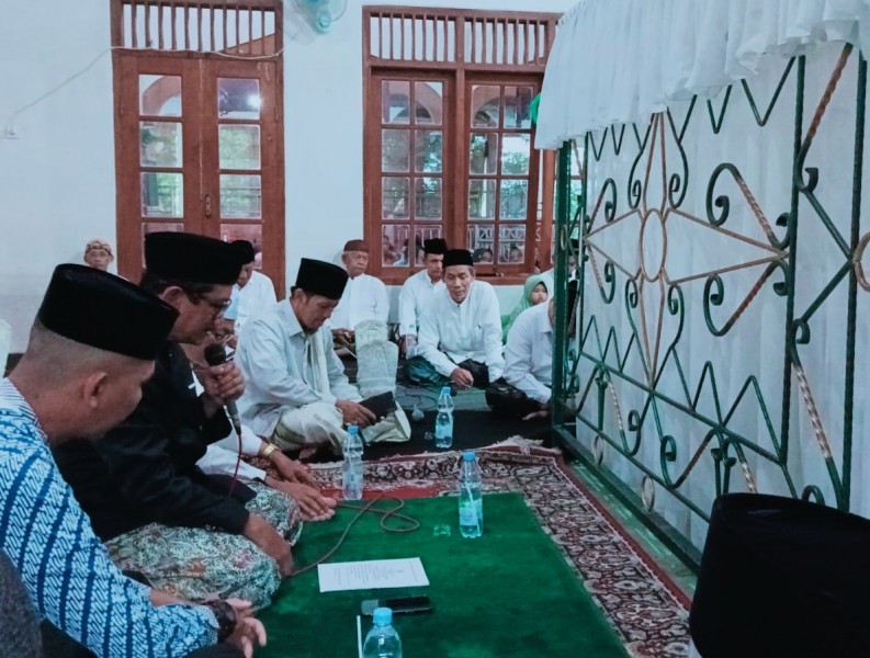 Bersama Forkopimda, Sekda Kendal Panjatkan Doa di Acara Haul KH. Asy'ari