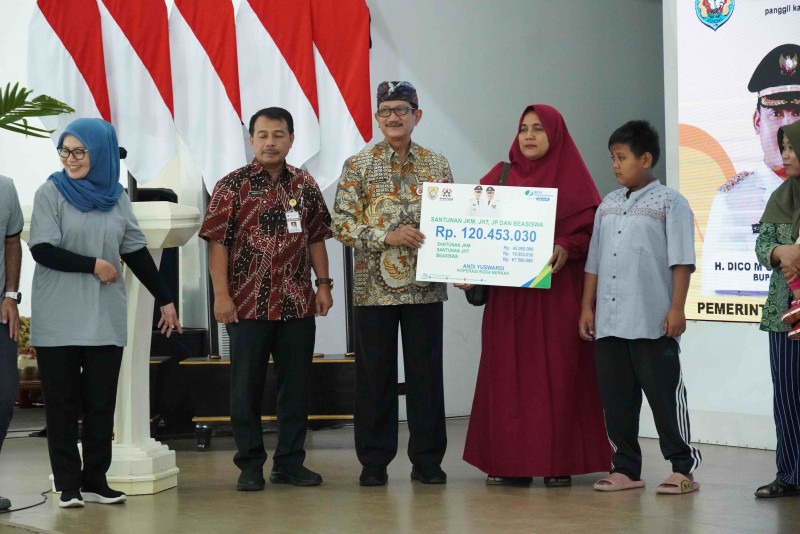 Sarasehan Tripatit May Day 2024 Mengusung Tema "Terampil"