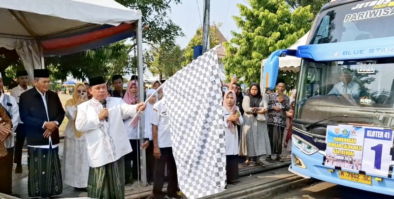 Wabup Kendal Lepas 972 Jamaah Calon Haji Tahun 2024