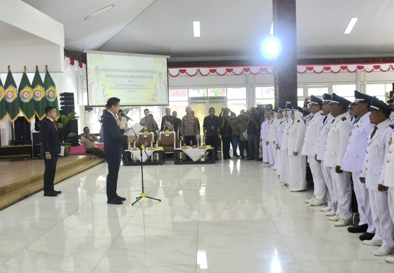 Bupati Kendal Kukuhkan Masa Jabatan Kades Tambah 2 Tahun