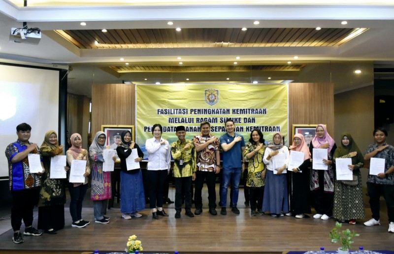 Pelaku Usaha Besar dan UMKM Kendal Tandatangani Kesepakatan Kemitraan