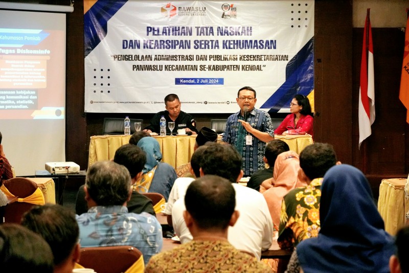 Bawaslu Kendal Tingkatkan SDM Panwascam Melalui Pelatihan Kehumasan