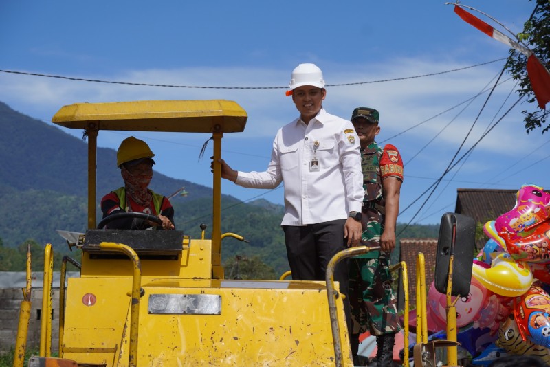 13 Titik Pengerjaan Infrastruktur Jalan Tengah Berlangsung