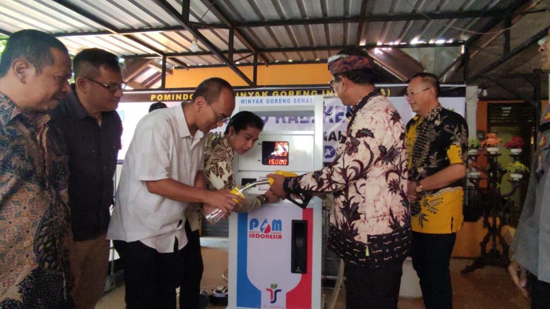 Sekda Kendal Resmikan Pomindo, Solusi Kelangkaan Minyak Goreng