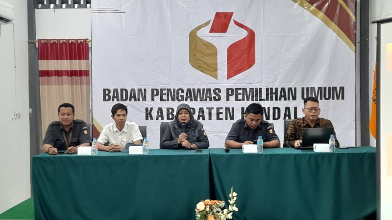 Bawaslu Kendal Sampaikan Hasil Pengawasan Tahapan Pencalonan Bupati Kendal