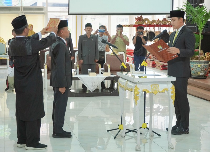 Bupati Kendal Lantik Agus Dwi Lestari sebagai Pj. Sekda Kendal