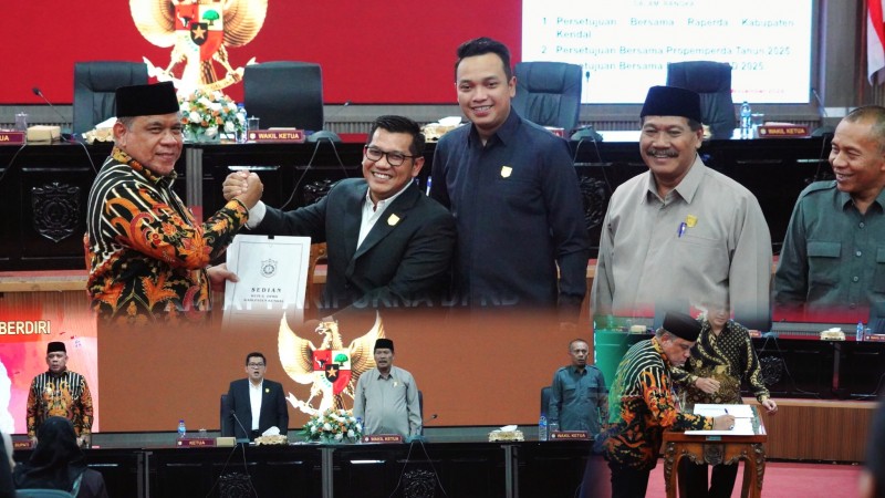 Rapat Paripurna, DPRD Setujui Raperda Penanggulangan Kemiskinan di Kendal
