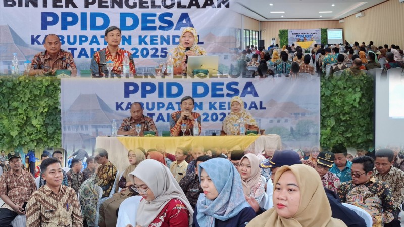 Diskominfo Kendal Gelar Bimtek Optimalisasi Pengelolaan PPID Desa
