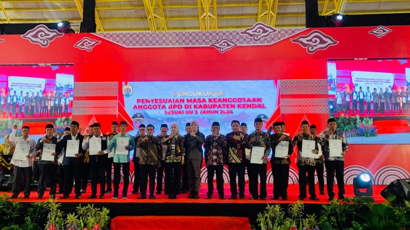 Bupati Kendal Kukuhkan Masa Keanggotaan BPD Sesuai UU Desa Baru