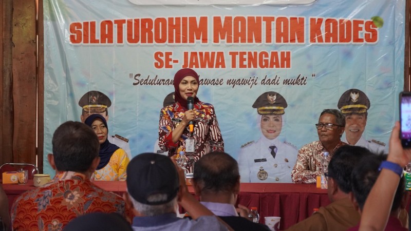 Bupati Kendal Ajak Mantan Kades se Jawa Tengah Terus Berkontribusi