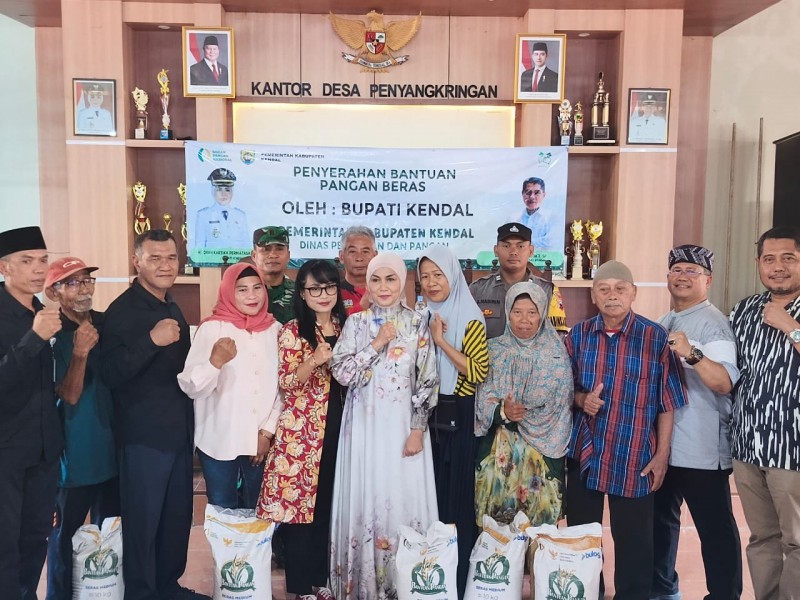 Pemkab Kendal Salurkan Bantuan Pangan Nasional