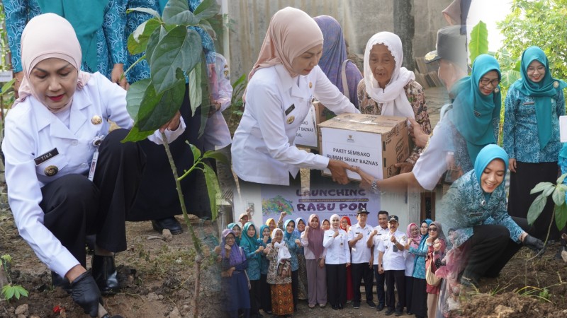 Bersama TP PKK, Bupati Kendal Tanam Pohon di Halaman Rumah Warga