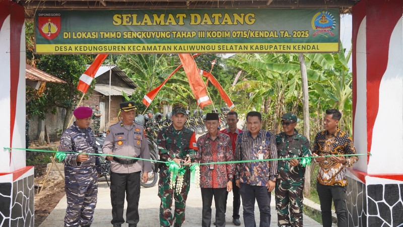 Penutupan TMMD Sengkuyung Tahap III di Desa Kedungsuren