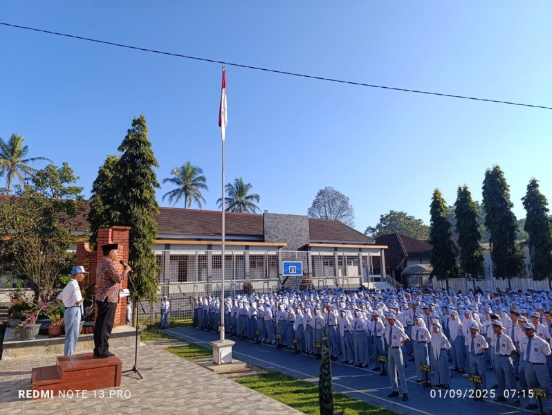 Pemkab Kendal Ajak Para Siswa Fokus Belajar untuk Jadi Generasi Emas