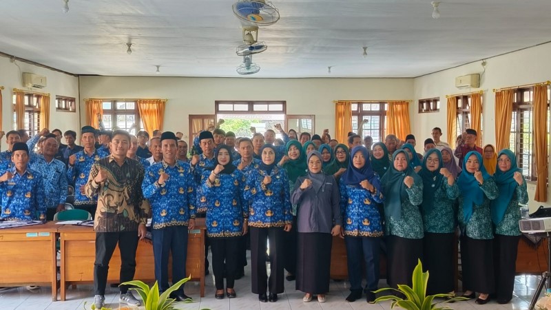Bupati Kendal Buka Sosialisasi Program Satu Desa Satu Sarjana