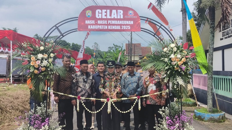 Pemkab Kendal Gelar Peresmian Hasil-Hasil Pembangunan Tahun 2025
