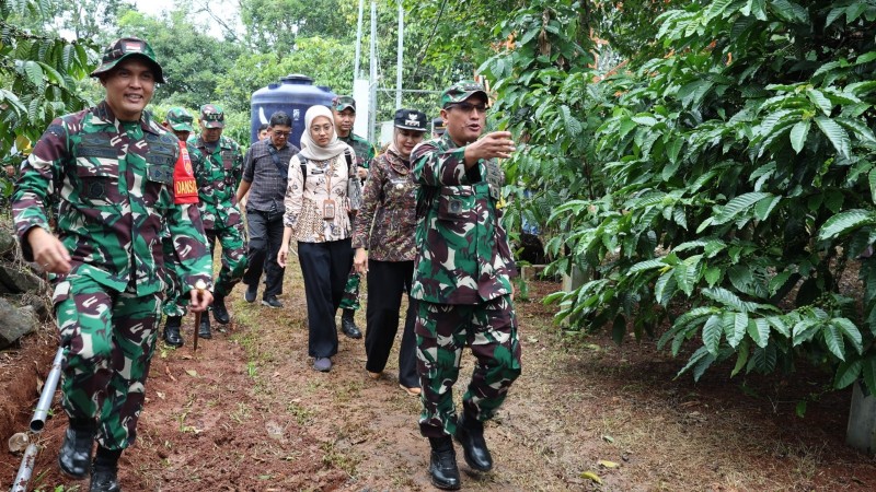 Bupati Kendal Dampingi Tim Wasev TMMD Reguler ke-127