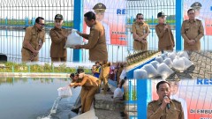 Lestarikan Lingkungan, Pemkab Kendal Tebar 5.000 Benih Ikan di Desa Ngerjo