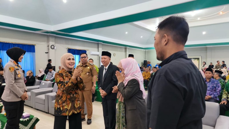 Prof. Anton Agus Setyawan Dilantik sebagai Rektor UMKABA Periode 2026-2030