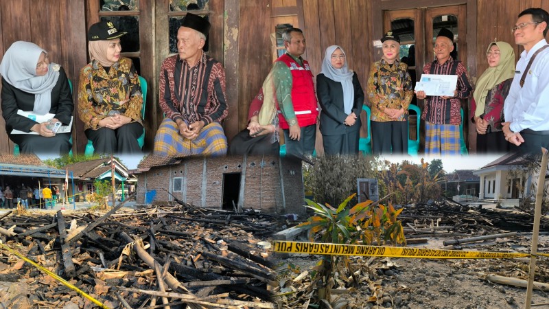 Bupati Kendal Tinjau Korban Kebakaran di Margosari